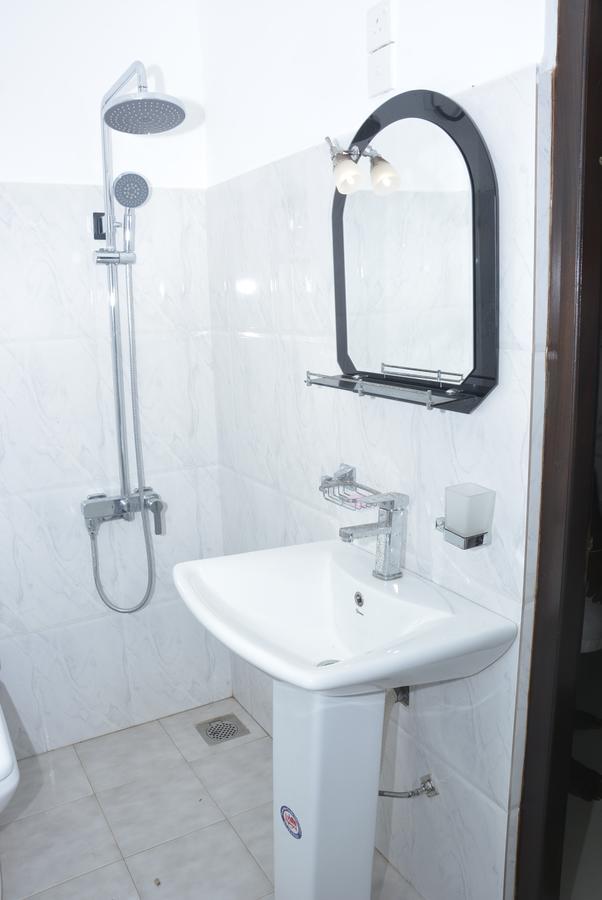 Star Nodes Villa Гале Екстериор снимка
